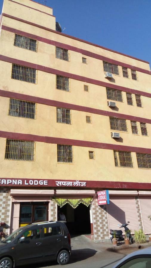 Hotel Sapna Lodge Vashi Екстер'єр фото